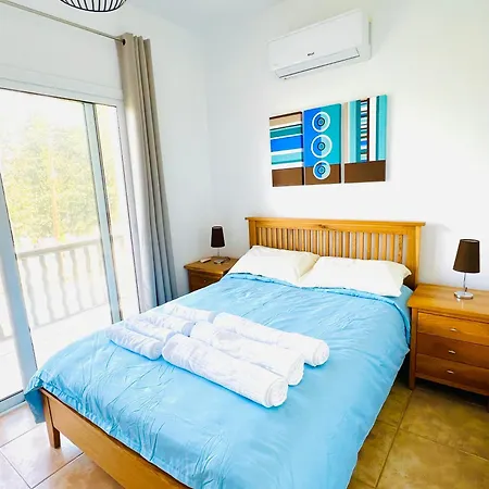 Apartment Cosy Sunny One Bedroom